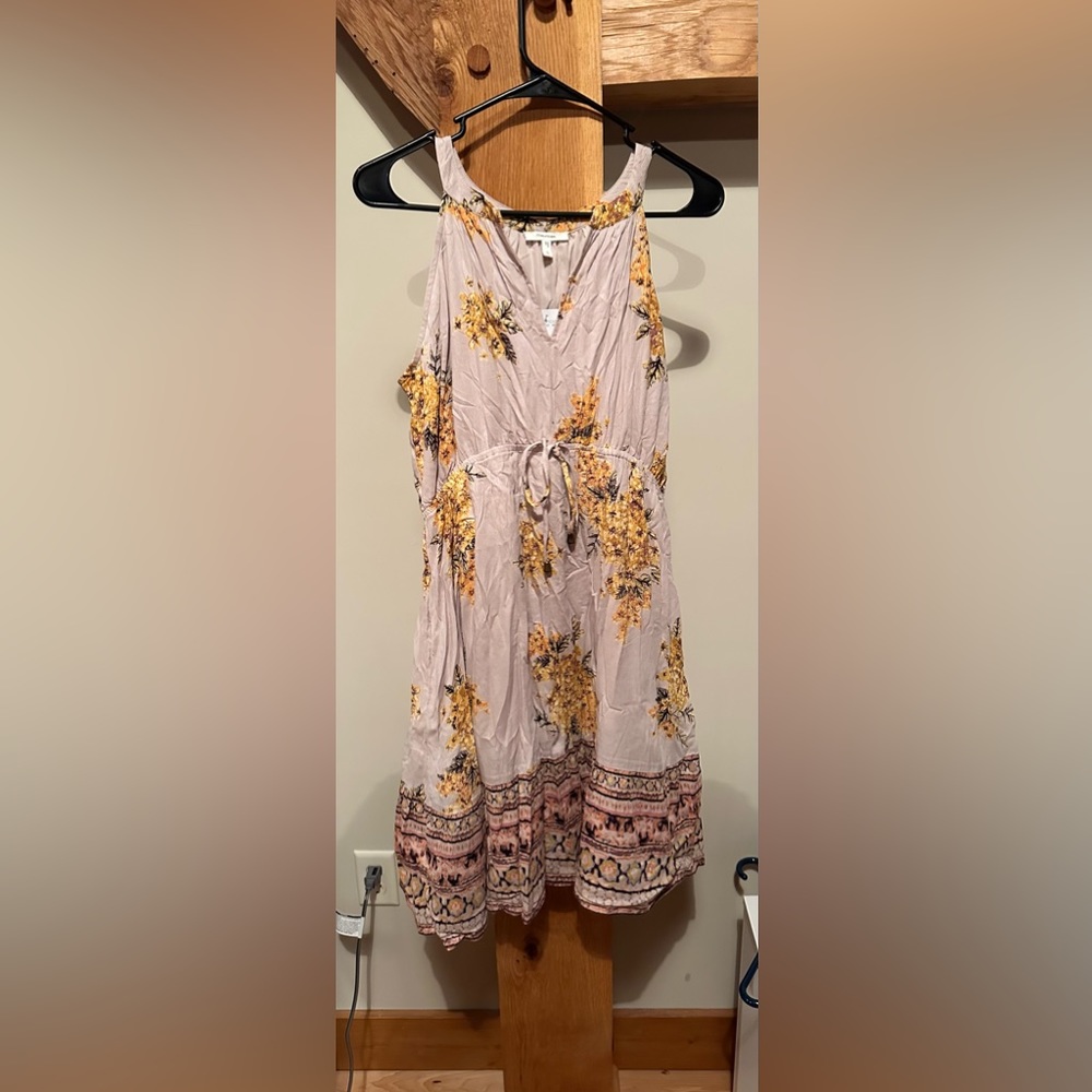 Women’s Maurices floral v neck dress with pockets